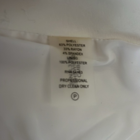 NWT Calvin Klein white jacket with black piping. - Picture 6 of 9